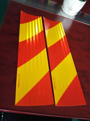 Veículo pesado Relógio vermelho amarelo Ligas autocolantes camião reboque placa de marcação traseira refletora