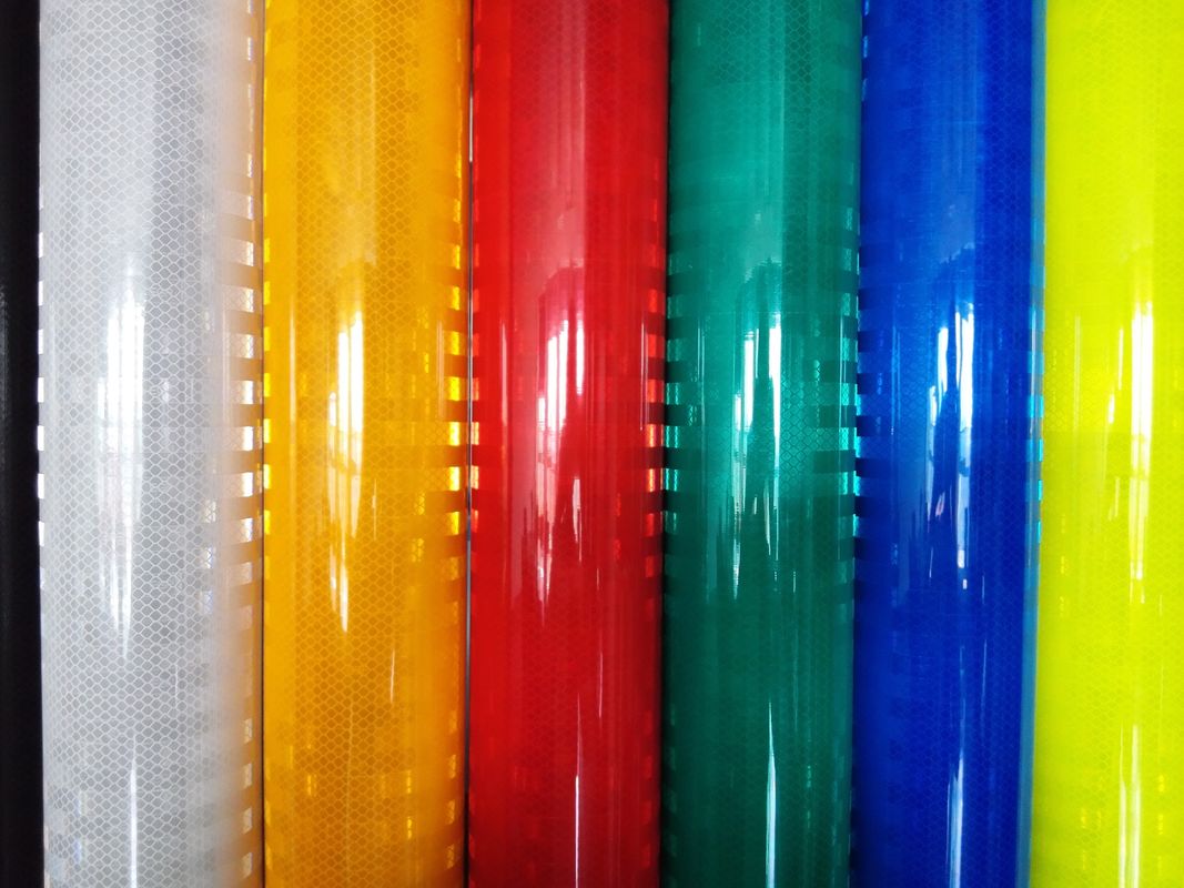 Alta visibilidade Acrílico Grau de Engenheiro Micro Prismático Filme Refletor Vinyl Material EGP Folha Refletora Para sinal de trânsito