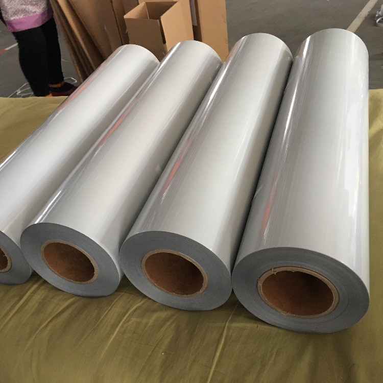 Do filme barato direto da transferência térmica do preto do ANIMAL DE ESTIMAÇÃO da fonte da fábrica rolo reflexivo do vinil para camisas de T