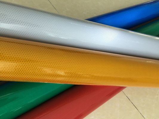 Class RA2 Glass Beads Honeycome Reflective Sheeting For Traffic Signs Barrier